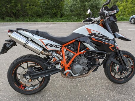 KTM 990 SM supermotard 2011 ID 1123761652
