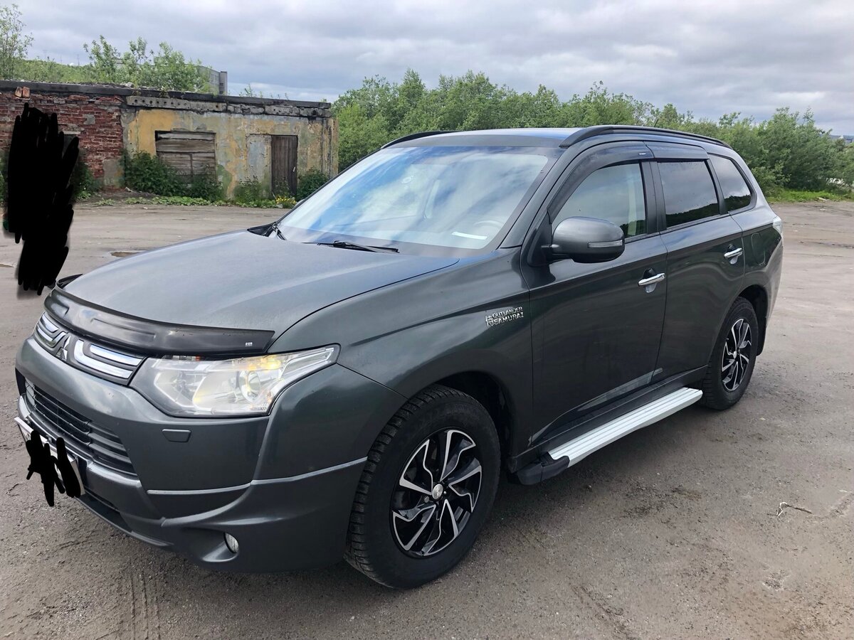 Mitsubishi Outlander матовый