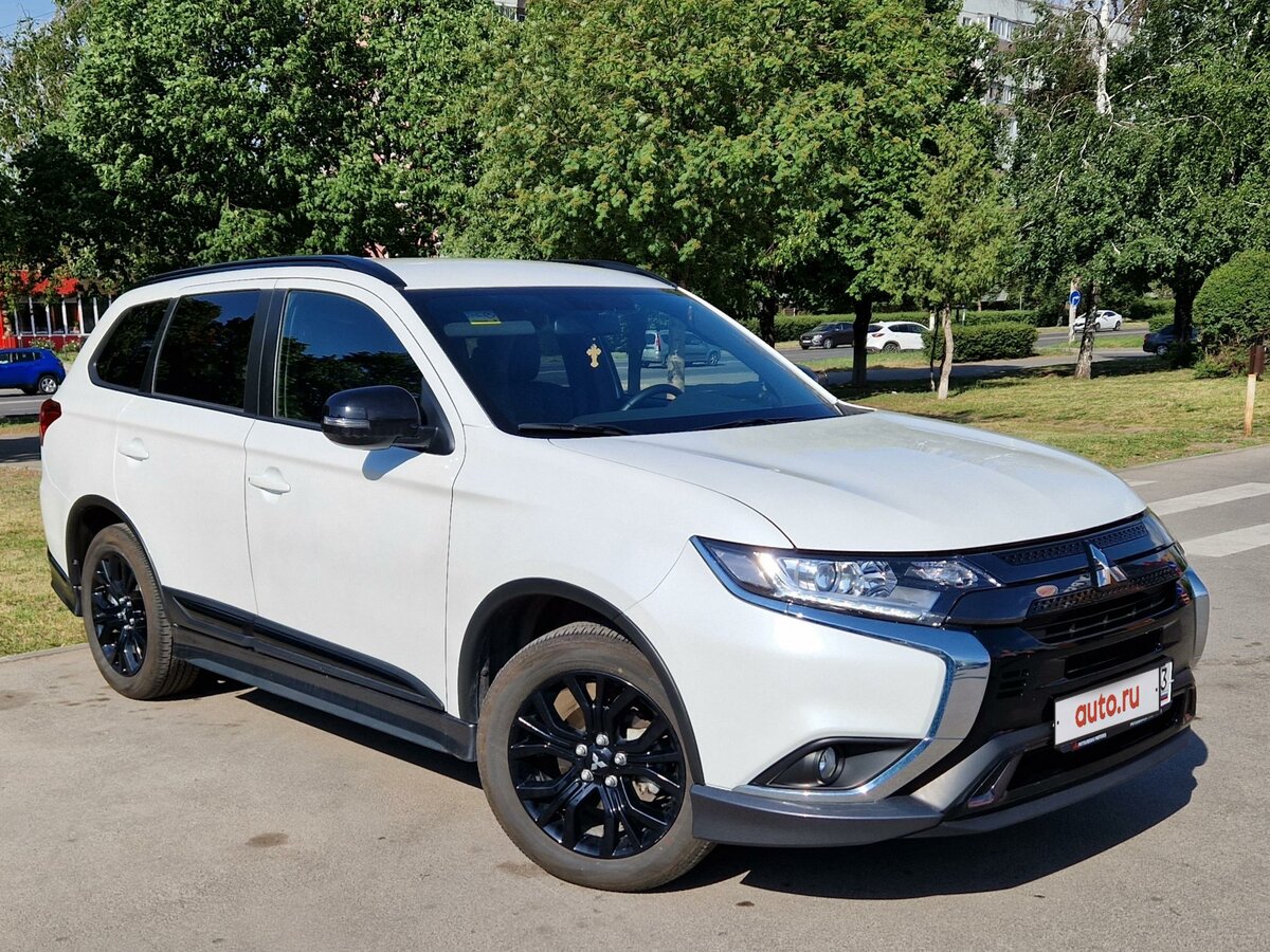Купить б/у Mitsubishi Outlander III Рестайлинг 3 2.0 CVT (146 л.с.) 4WD бензин вариатор в ...