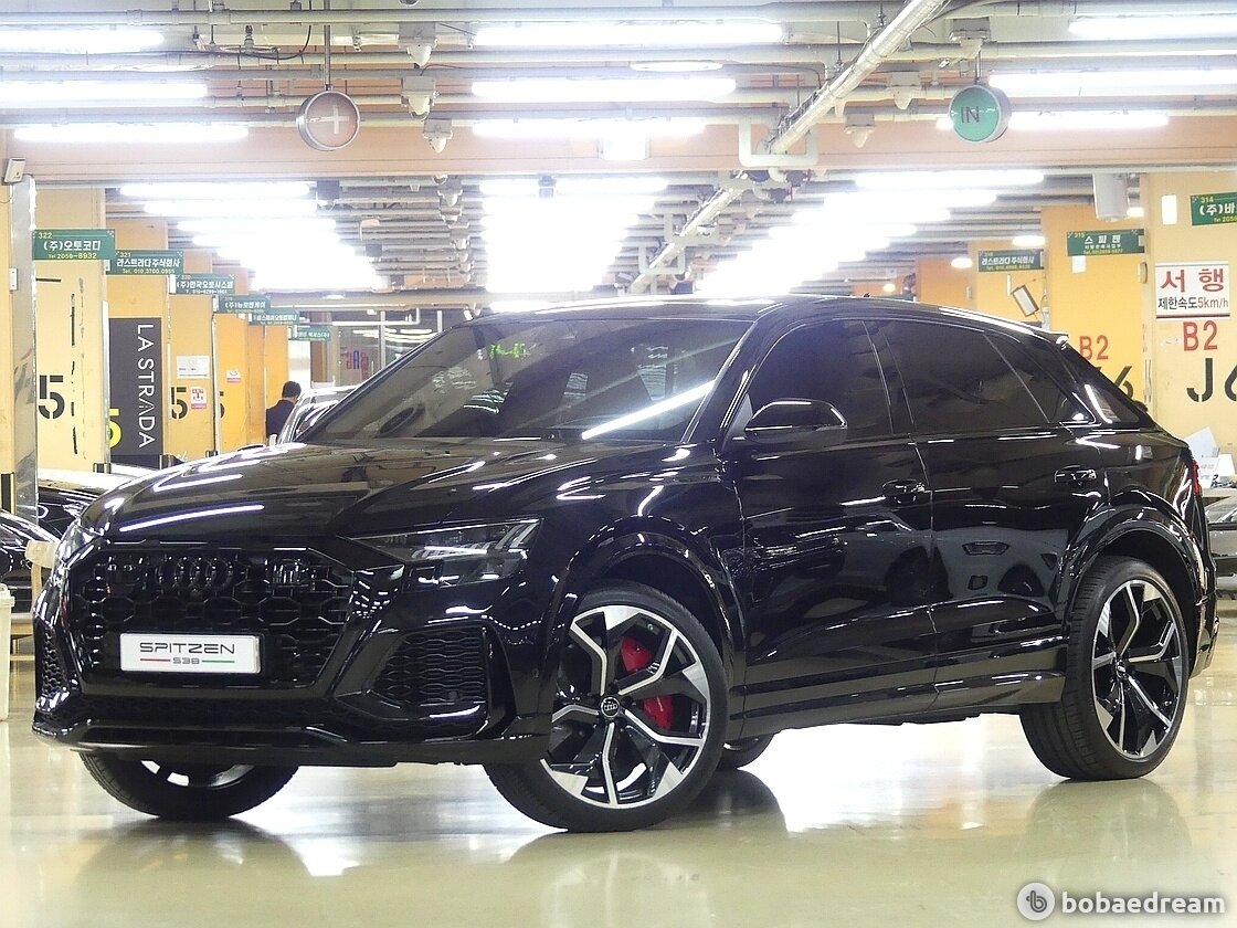 Купить б/у Audi Q8 I (4M) 55 TFSI 3.0 AT (340 л.с.) 4WD бензин автомат ...