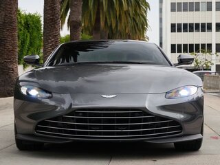 2021 Aston Martin V8 Vantage IV, серебристый, 14635163 рублей, вид 2