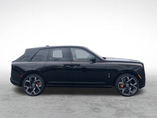 2025 Rolls-Royce Cullinan Black Badge I Рестайлинг (Series II), чёрный, 58997610 рублей, вид 3