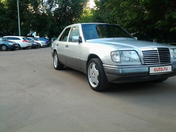 1995 Mercedes-Benz E-Класс 280 I (W124), серебристый