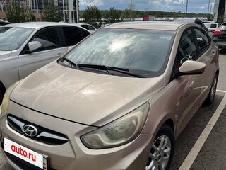 2013 Hyundai Solaris I, бежевый, 439000 рублей, вид 1