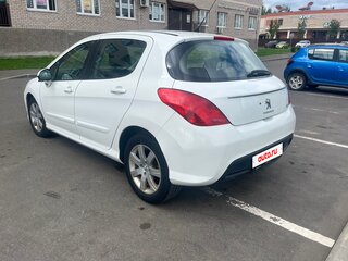 2011 Peugeot 308 I Рестайлинг, белый, 349000 рублей, вид 1