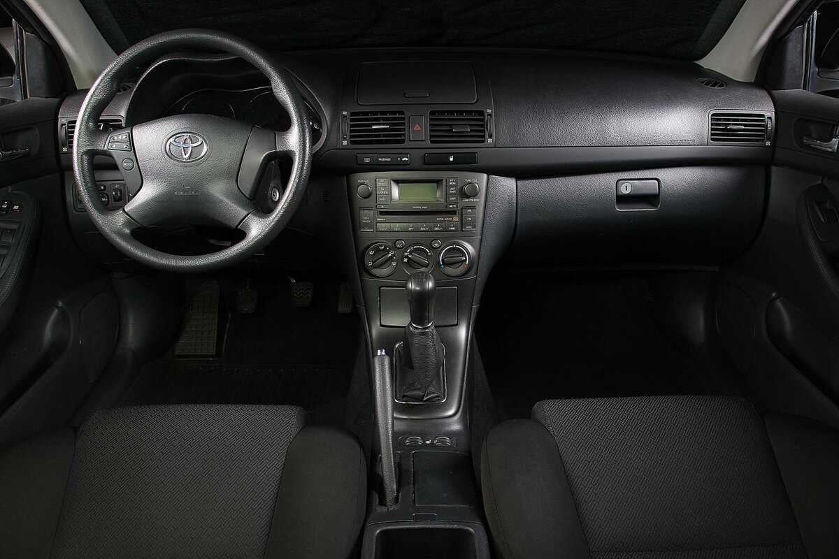 Как разобрать консоль на тойота авенсис - 84 фото