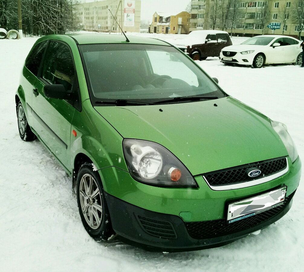 Купить б/у Ford Fiesta Mk5 1.3 MT (70 л.с.) бензин