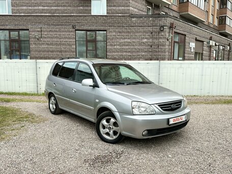 Купить б/у Kia Carens I (RS) Рестайлинг 1.8 AT (126 л.с.) бензин автомат в Санкт