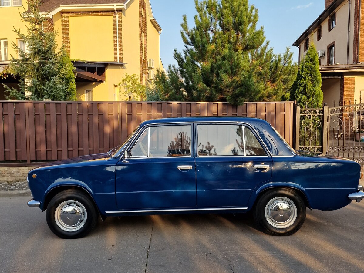 Купить б/у Lada (ВАЗ) 2101 1970-1988 1.2 MT (64 л.с.) бензин механика в ...