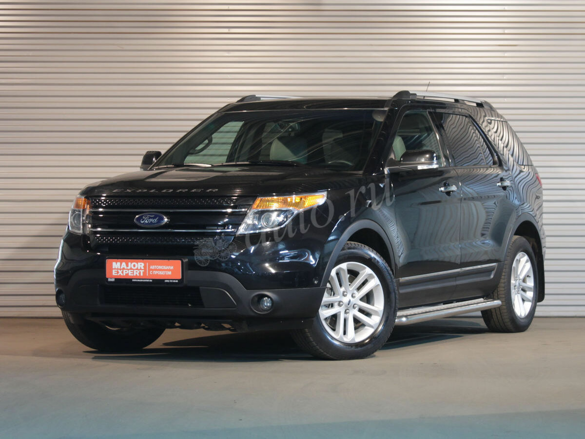Ford Explorer 3 5 at
