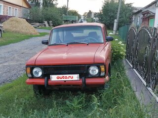 Kichkina kokrak va katta nipelli yosh ayollar ishtirokidagi porno