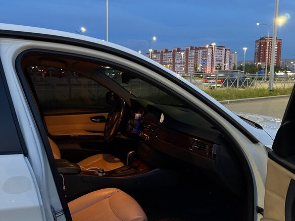 2011 BMW 3 серии 320i V (E90/E91/E92/E93) Рестайлинг, белый, 1000000 рублей - вид 5