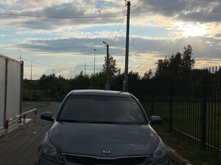 2017 Kia Rio IV, серый, 1200000 рублей, вид 1
