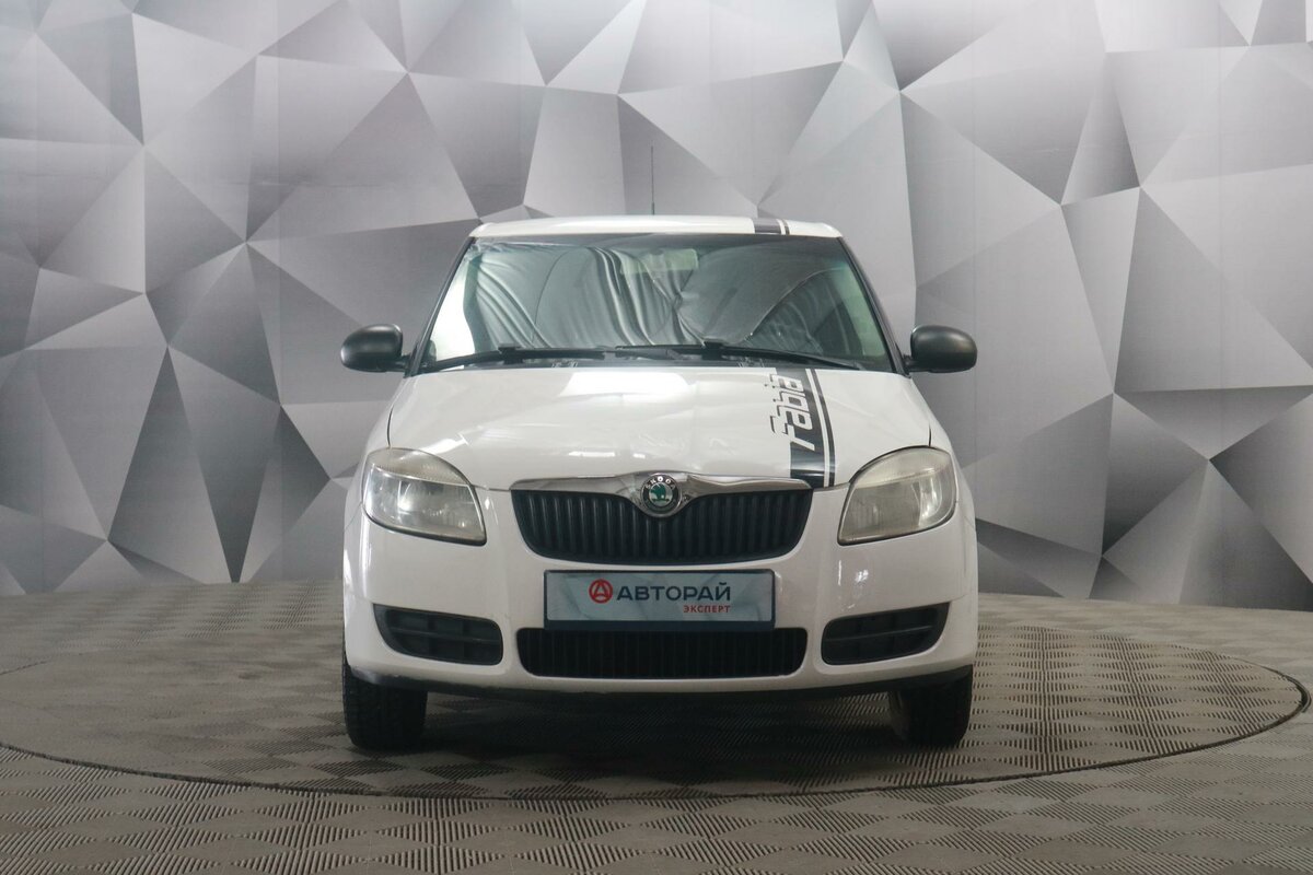 Купить б/у Skoda Fabia II 1.2 MT (70 л.с.) бензин механика в Ульяновске ...