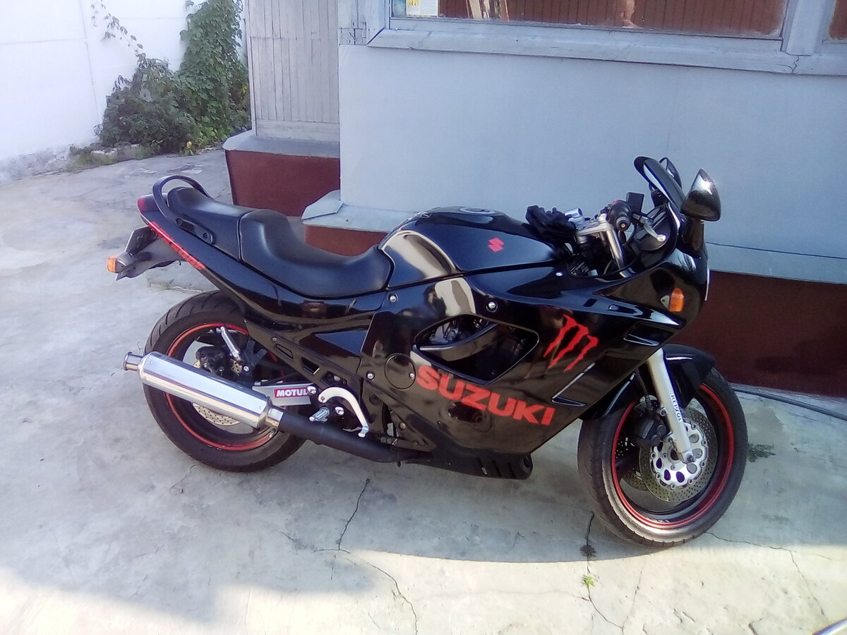 Suzuki gsx600f Katana