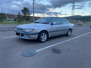 1998 Toyota Carina VII (T210), серебристый, 300000 рублей, вид 1