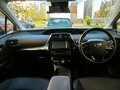 2019 Toyota Prius IV Рестайлинг (XW50), серебристый, 1910000 рублей - вид 7