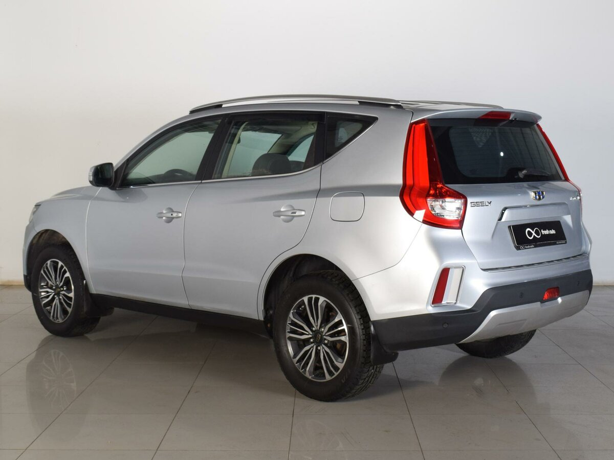 Geely Emgrand x7 2022