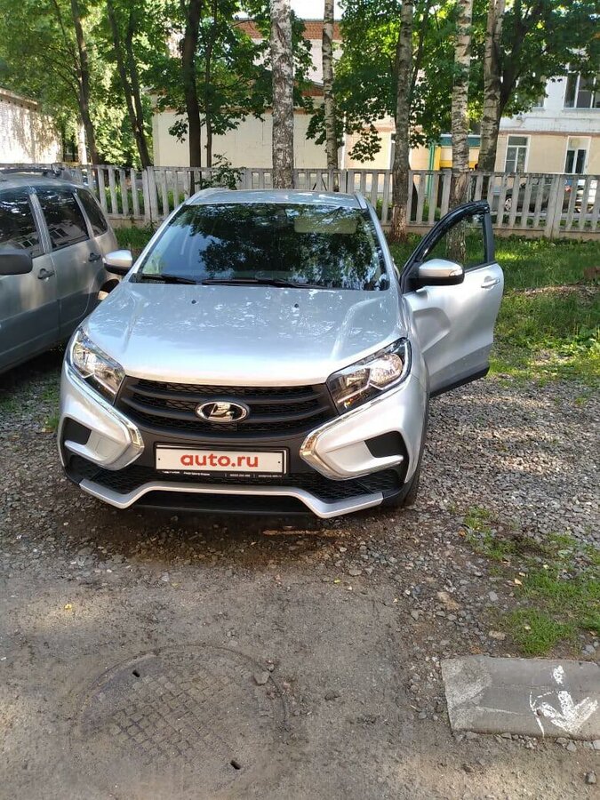 Купить б/у LADA (ВАЗ) XRAY I Cross 1.6 MT (106 л.с.) бензин механика в ...
