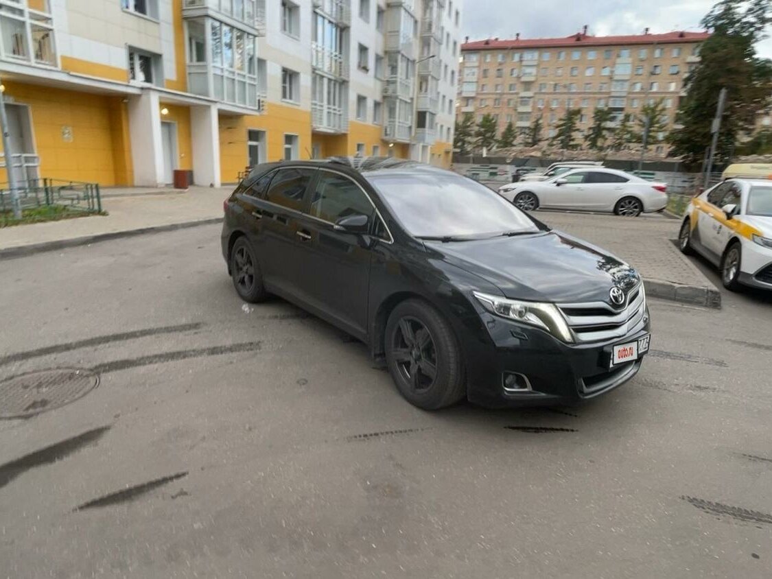 Купить б/у Toyota Venza I Рестайлинг 2.7 AT (185 л.с.) 4WD бензин ...