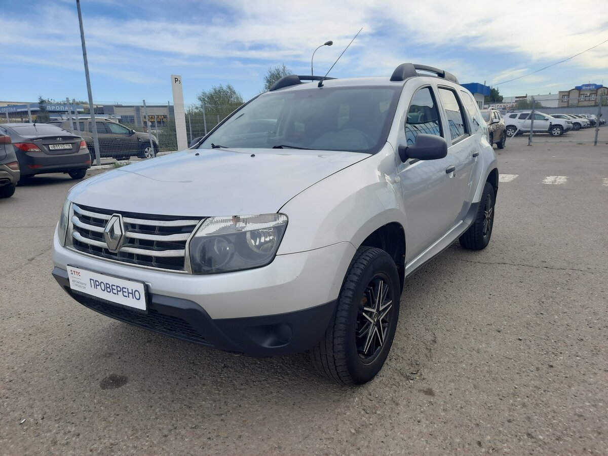 Купить б/у Renault Duster I 1.6 MT (102 л.с.) 4WD бензин механика в ...