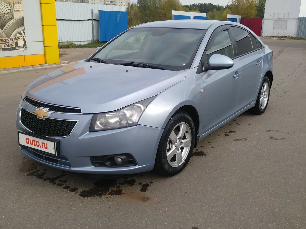 Шевроле Круз 2011 серый