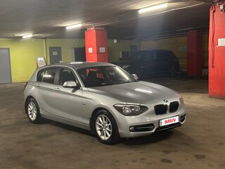2013 BMW 1 серии 120d II (F20/F21), серебристый, 1300000 рублей, вид 1