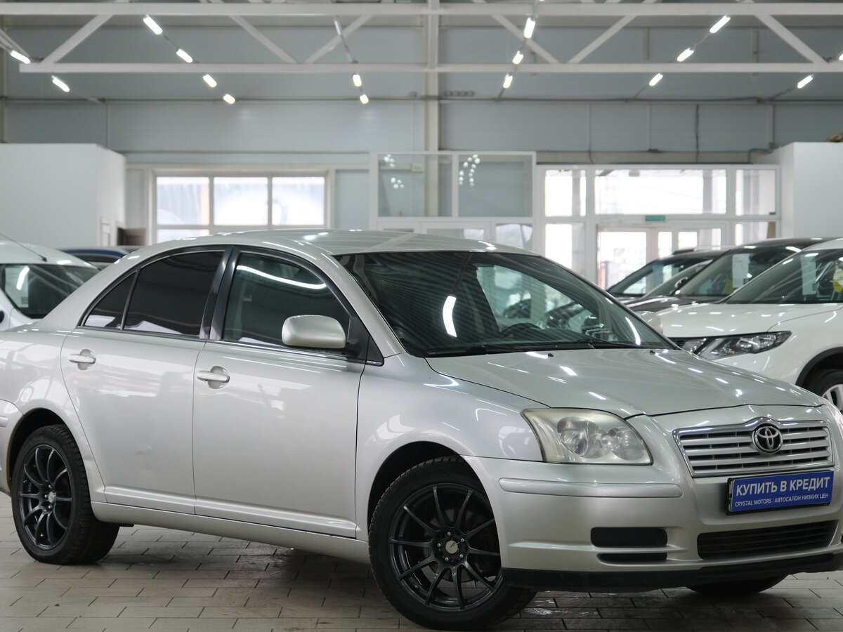 Toyota Avensis II