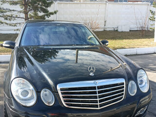 2003 Mercedes-Benz E-Класс 320 III (W211, S211), чёрный, 690000 рублей, вид 1