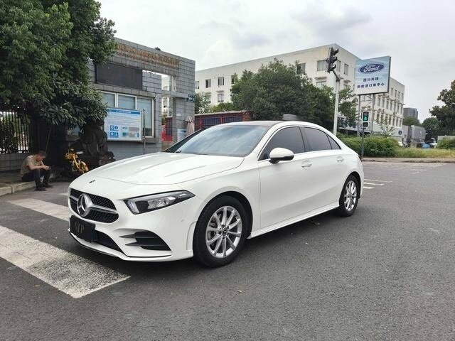 Mercedes-Benz A-Класс 180 IV (W177)