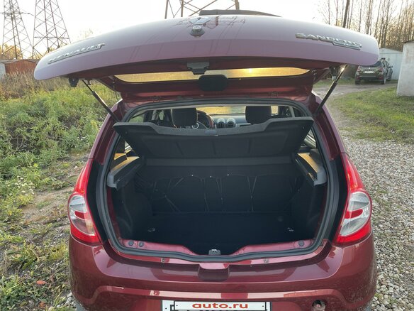 Купить б/у Renault Sandero I 1.4 MT (75 л.с.) бензин механика в Твери ...