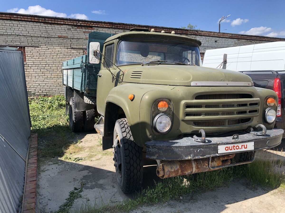 Купить б/у ЗИЛ 130 бензин механика в Пензе: зелёный бортовой грузовик ...
