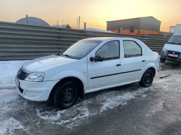 Купить б/у Renault Logan I Рестайлинг 1.6 AT (103 л.с.) бензин автомат ...