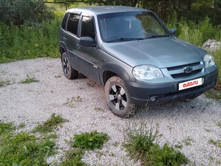 2013 Chevrolet Niva I Рестайлинг, серый, 400000 рублей, вид 1