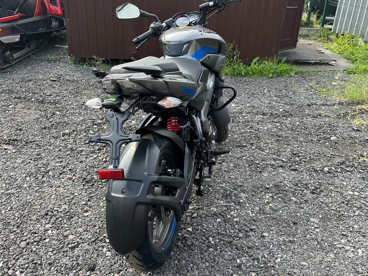 Bajaj Pulsar NS 200 6 naked bike 2024 390 000