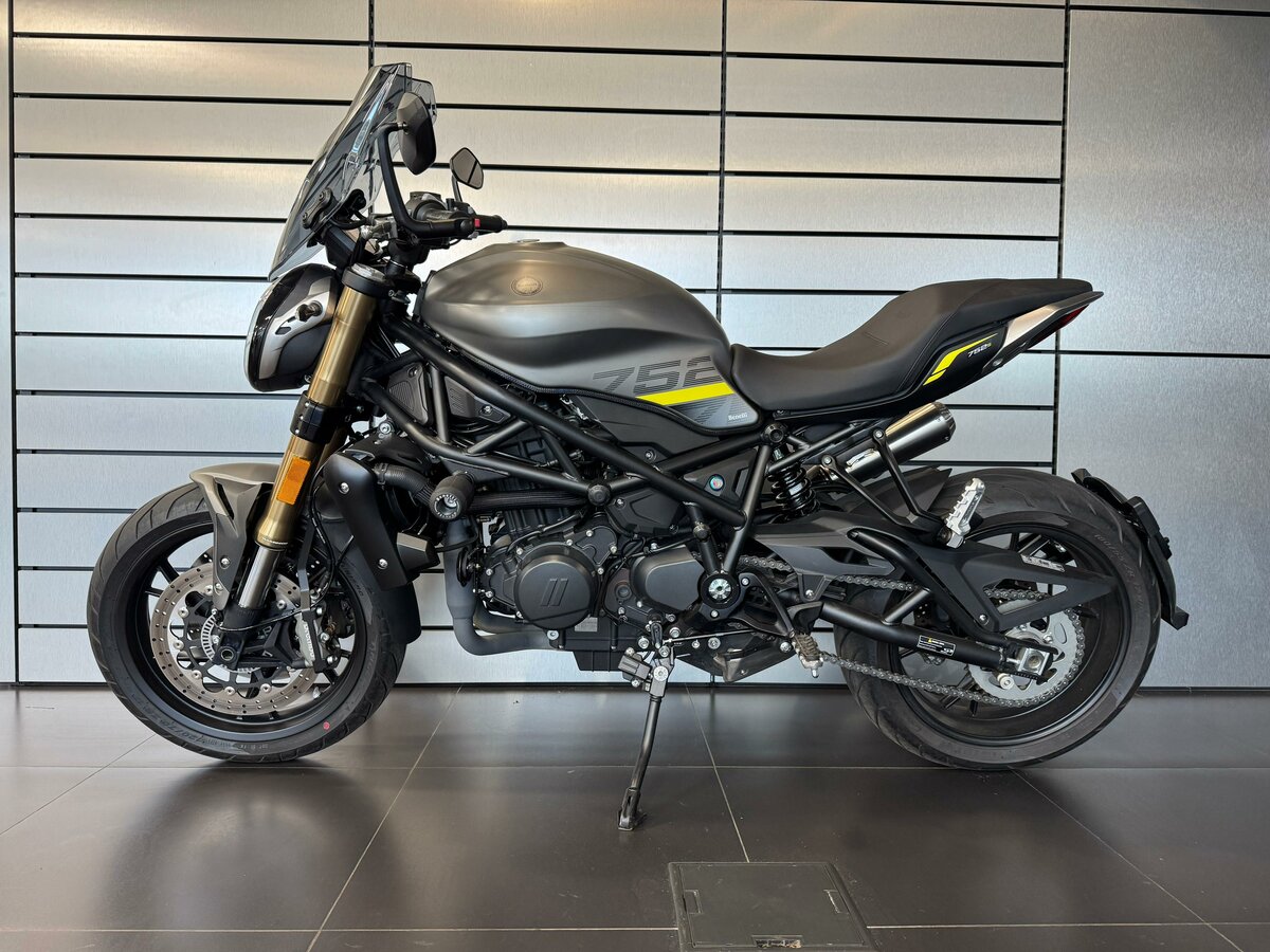 Benelli 752 S