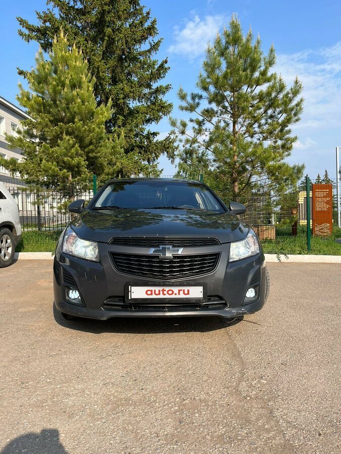 Шевроле круз серый металлик