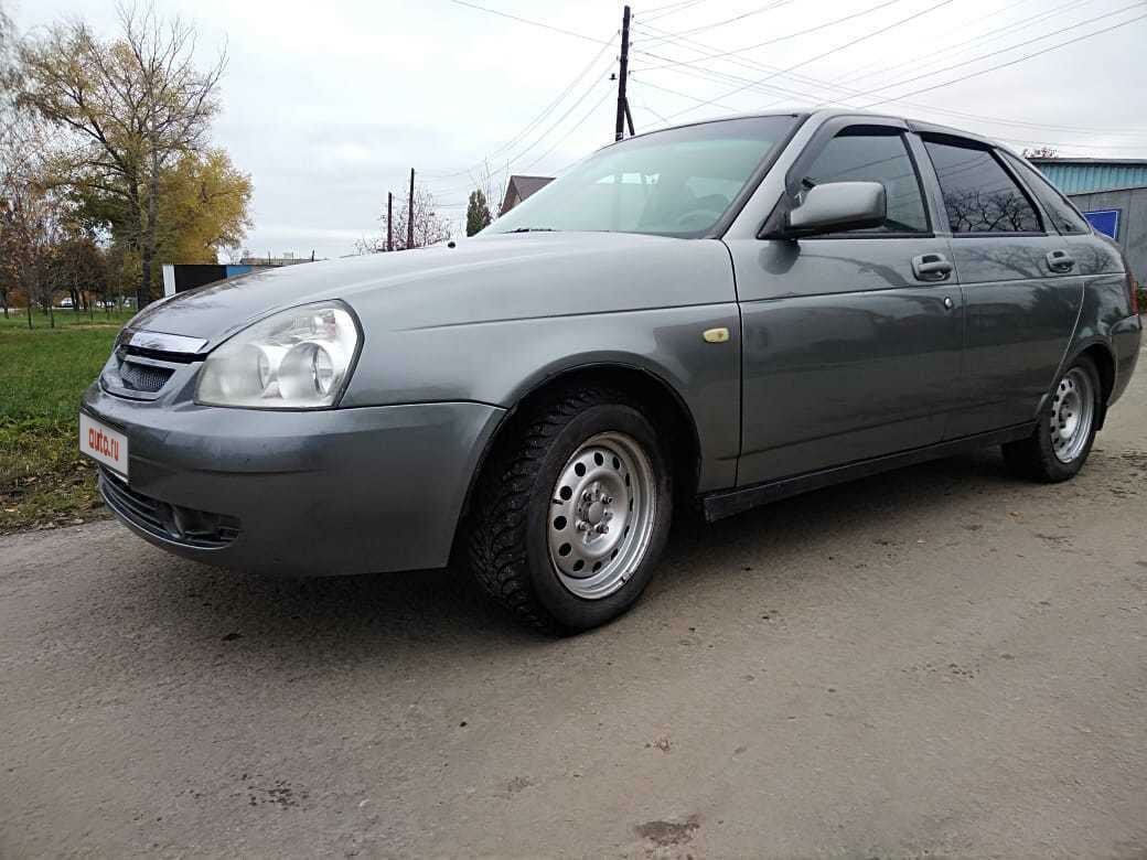Приора хэтчбек серая 2009 года