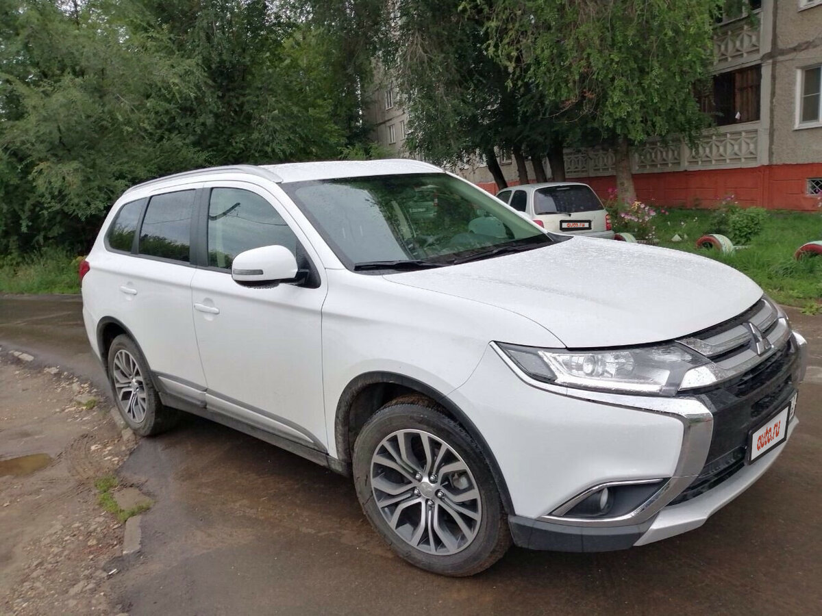 Купить б/у Mitsubishi Outlander III Рестайлинг 3 2.0 CVT