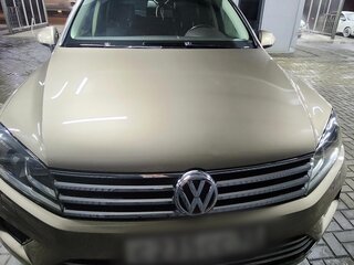 2015 Volkswagen Touareg II Рестайлинг, коричневый, 3444000 рублей, вид 1