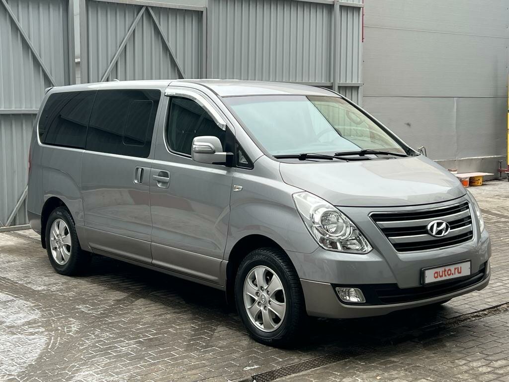 Купить б/у Hyundai Grand Starex I Рестайлинг 2.5d AT (145 л.с.) 4WD ...