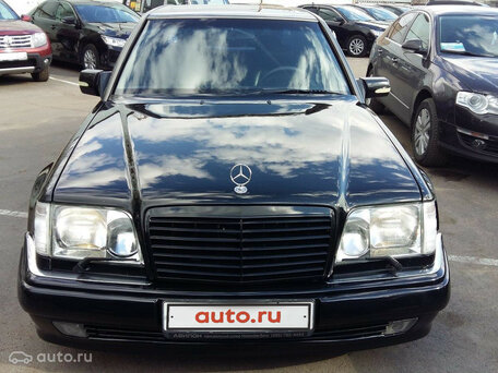 Kupit B U Mercedes Benz E Klass I W124 500 5 0 At 320 L S Benzin Avtomat V Moskve Chyornyj Mersedes Benc E Klass I W124 Sedan 1995 Goda Na Avto Ru