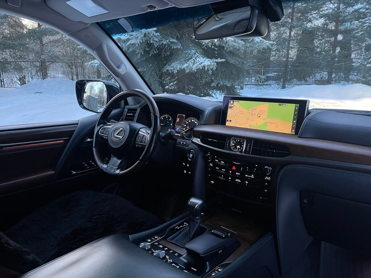 Купить б/у Lexus LX III Рестайлинг 2 450d 4.5d AT (272 л.с.) 4WD дизель ...