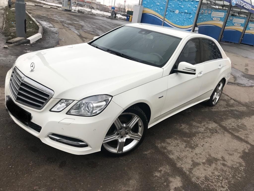 Мерседес белый 797