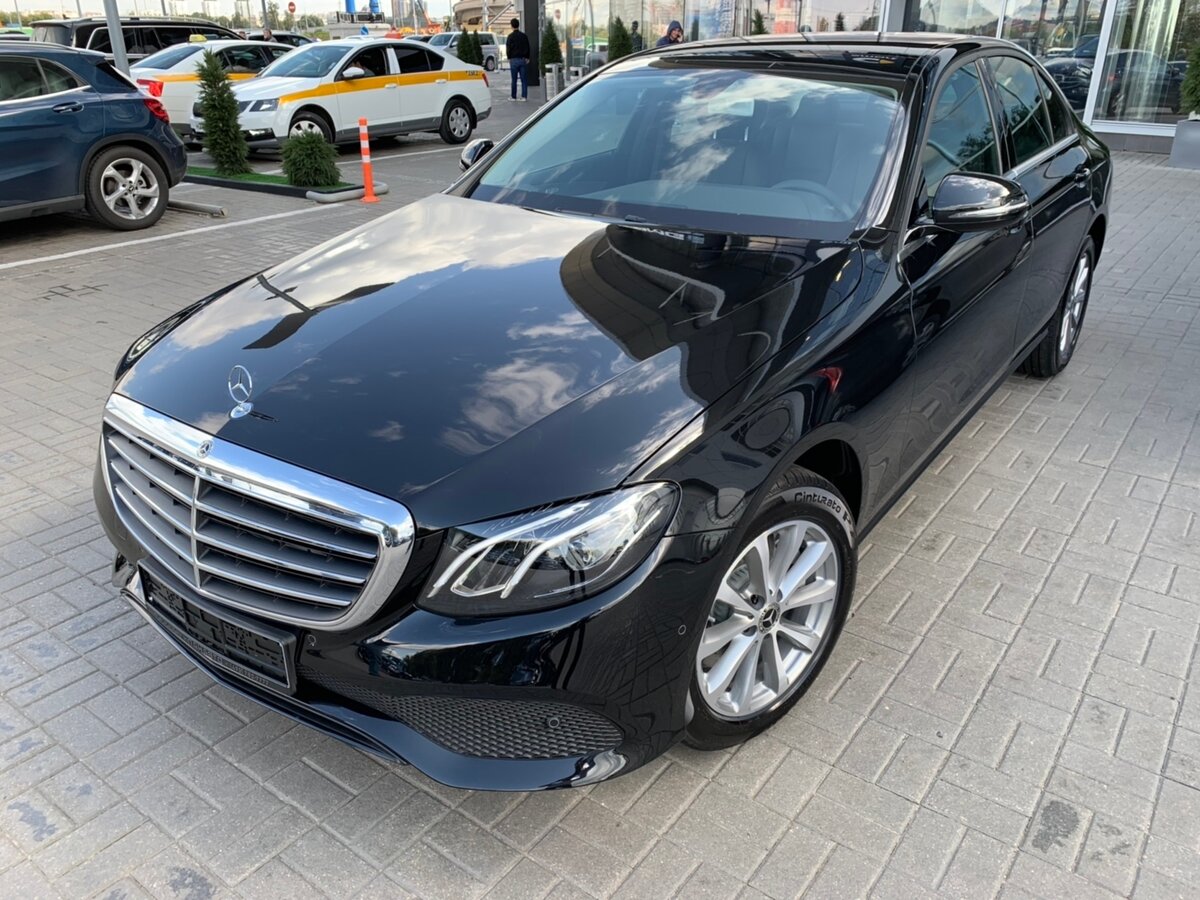 Мерседес e200 2020
