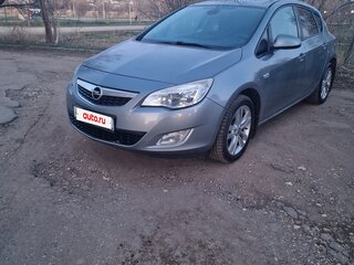 2010 Opel Astra J, серебристый, 790000 рублей, вид 1
