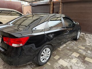 2011 Kia Cerato 5-speed II, чёрный, 900000 рублей, вид 1