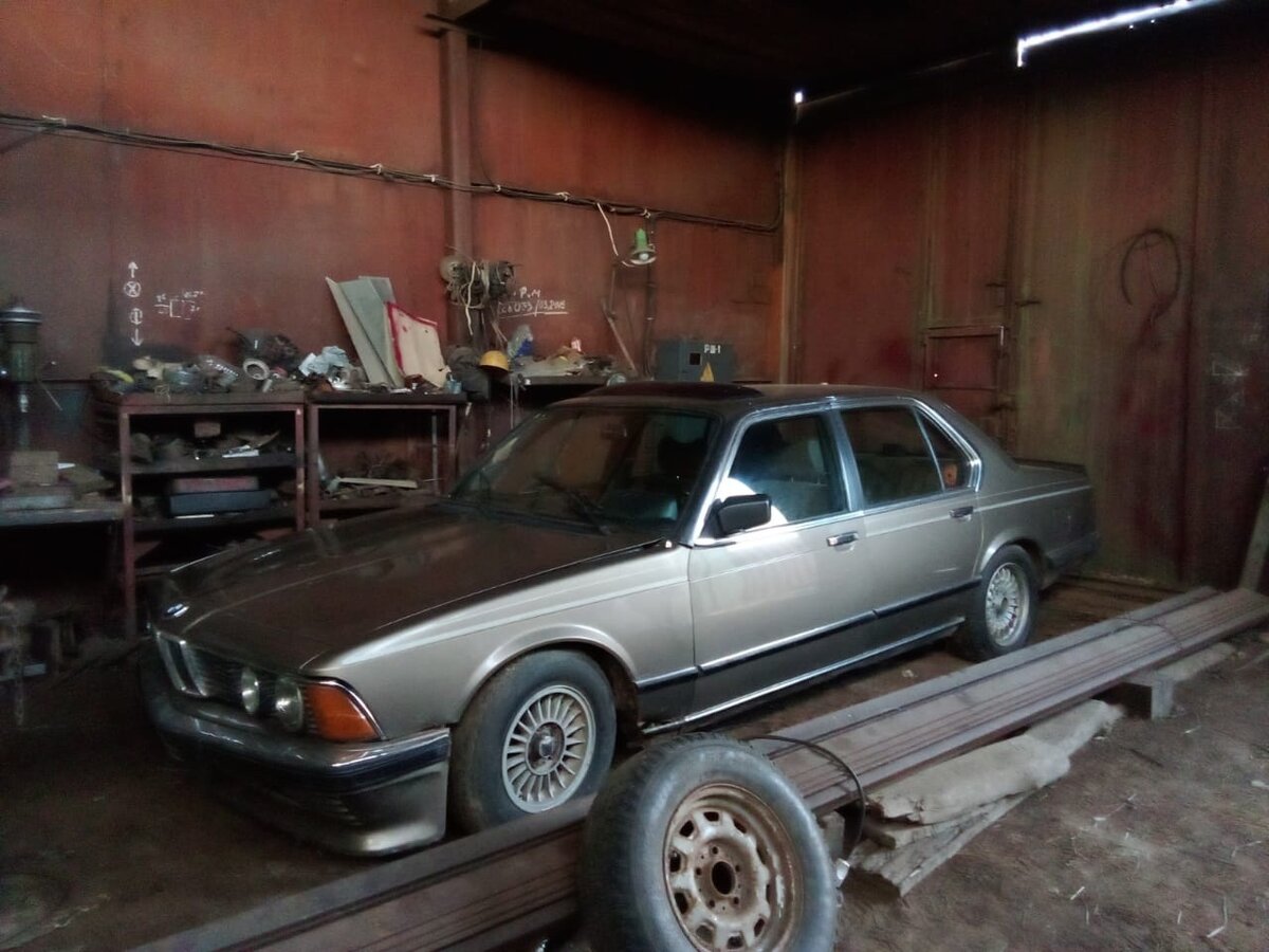 Купить б/у BMW 7 серии I (E23) 735i 5-speed 3.5 MT (218 л.с.) бензин ...