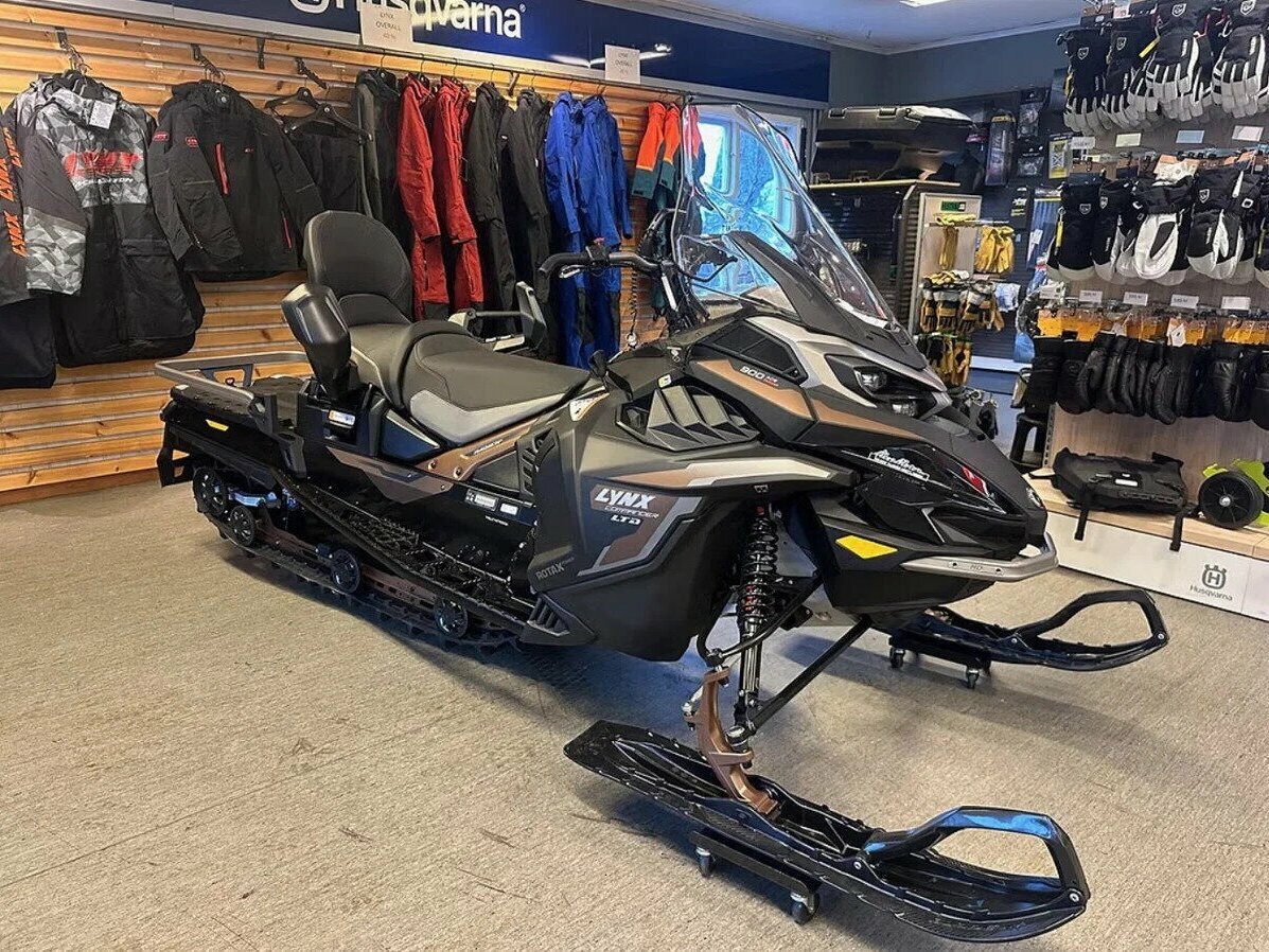 BRP Lynx Commander 900