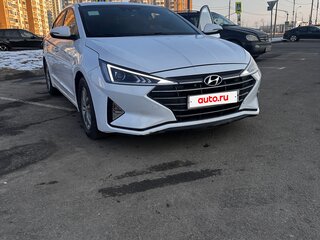 2019 Hyundai Avante VI Рестайлинг, белый, 1350000 рублей, вид 1